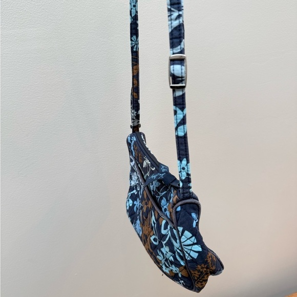 Vera Bradley Blue and Brown Floral Women's Little Cross Body Java Floral - Picture 3 of 4